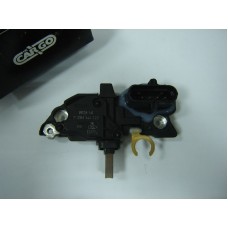 F00M144122 BOSCH Реле регулятор напряжения генератора